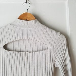 Nasty Gal Pale Gray Long Sleeve Sweater